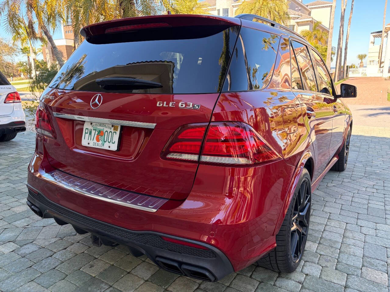 Used 2016 Mercedes-Benz GLE 63 AMG S w/ Driver Assistance Package image 37