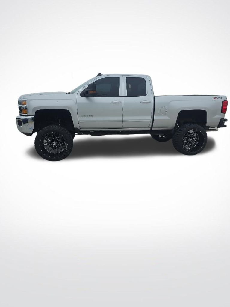 Used 2015 Chevrolet Silverado 2500 LT w/ LT Convenience Package AWD/4WD image 39