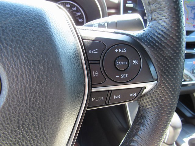 Used 2022 Toyota Avalon Limited image 15