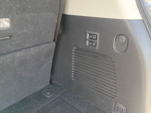 Used 2020 Nissan Armada SL w/ Premium Package image 17