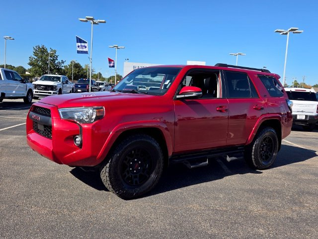 Used 2023 Toyota 4Runner SR5 Premium w/ Moonroof Package RWD image 3