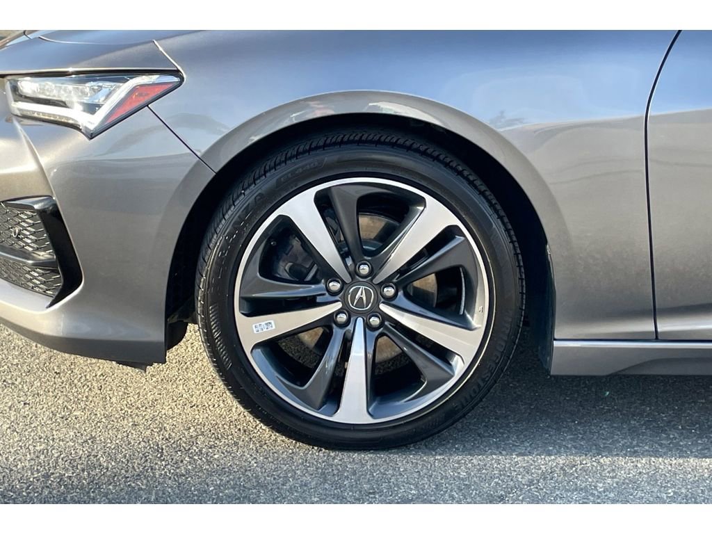 Certified 2025 Acura TLX w/ Technology Package image 44
