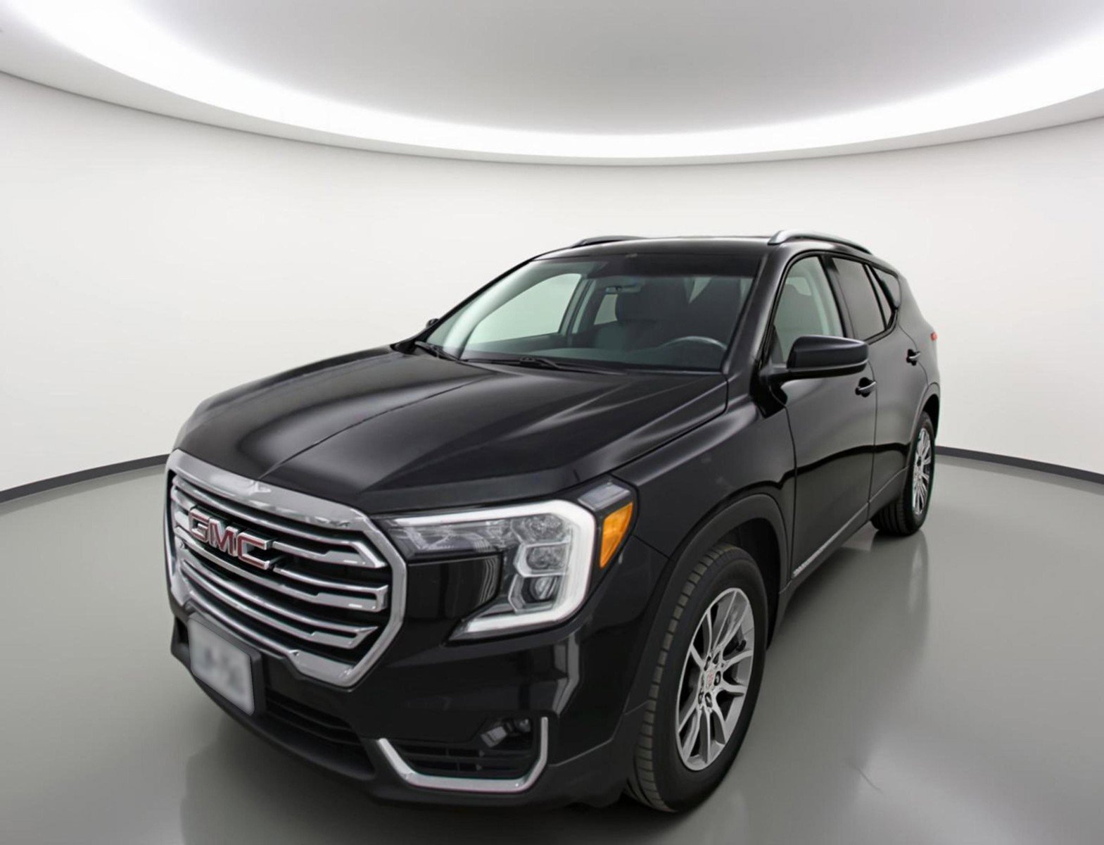 Used 2024 GMC Terrain SLT image 3