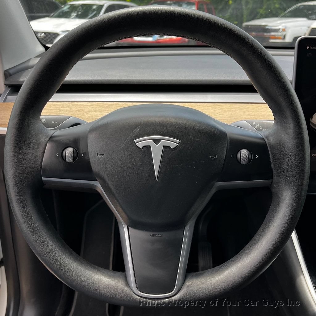 Used 2021 Tesla Model Y Long Range AWD/4WD image 23