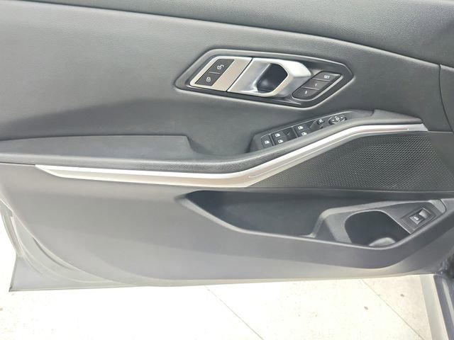Used 2023 BMW 330i Sedan w/ Driving Assistance Package image 32