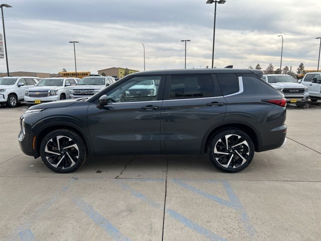 Used 2024 Mitsubishi Outlander SE image 5