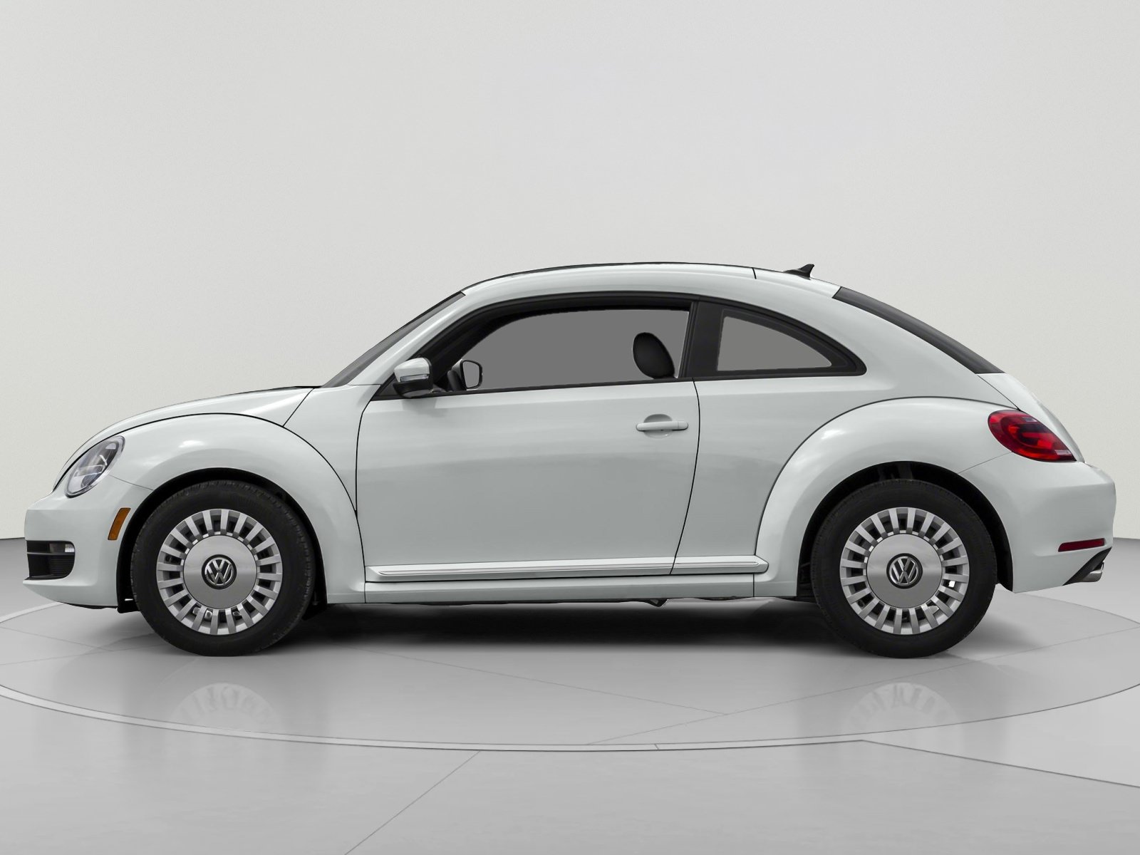 Used 2015 Volkswagen Beetle 1.8T FWD image 3
