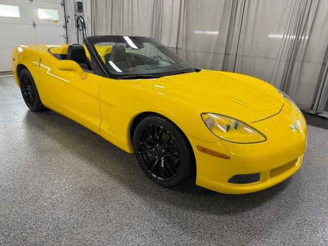 Used 2011 Chevrolet Corvette Convertible w/ Preferred Equipment Group RWD image 3