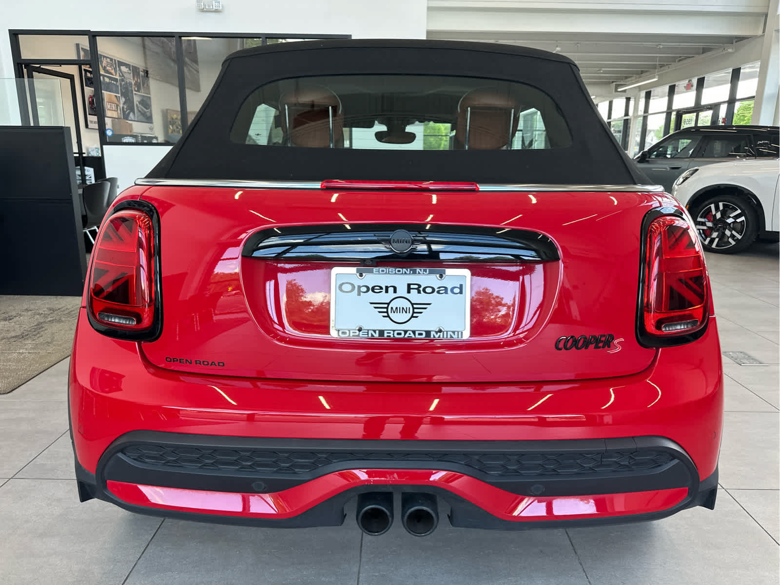 Certified 2023 MINI Cooper S w/ Signature Upholstery Package FWD image 8
