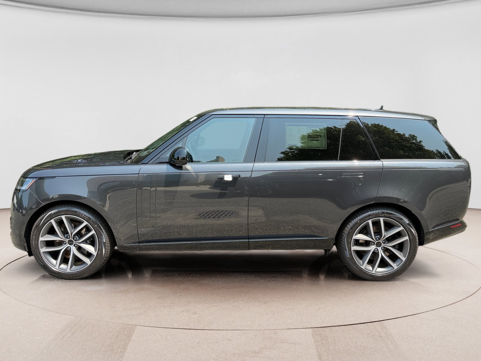 New 2026 Land Rover Range Rover Long Wheelbase SE