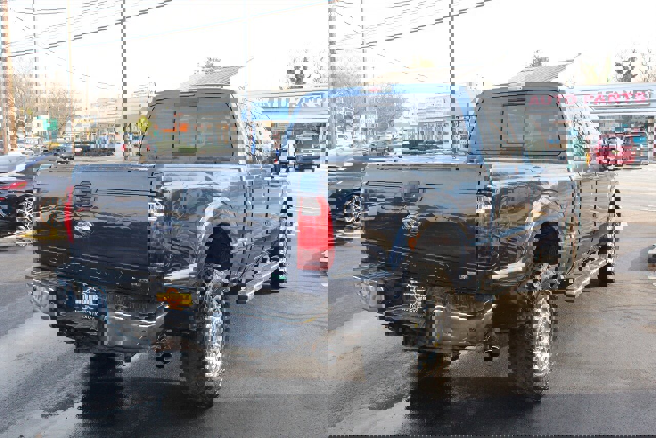 Used 2015 Ford F250 Lariat w/ Chrome Package image 3