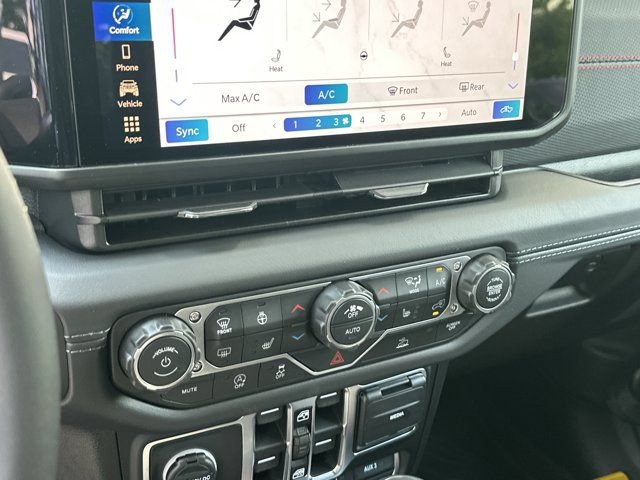 New 2026 Jeep Gladiator Mojave AWD/4WD image 25