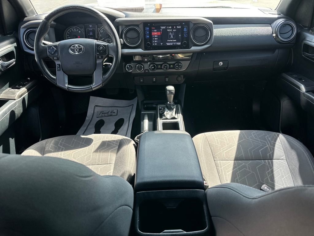 Used 2016 Toyota Tacoma TRD Sport w/ Towing Package AWD/4WD image 15