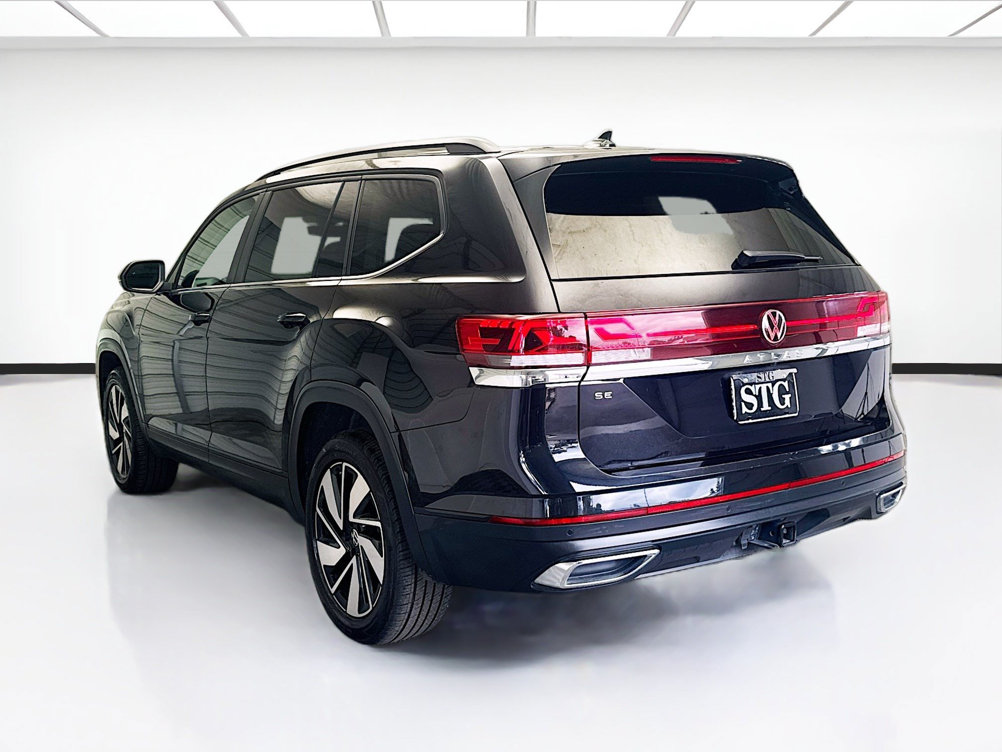 Used 2024 Volkswagen Atlas SE FWD image 6