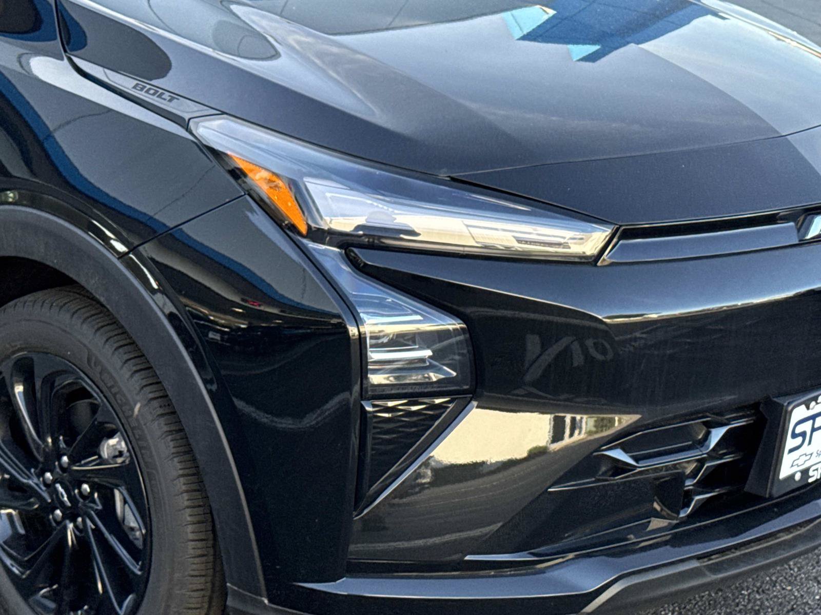 New 2027 Chevrolet Bolt RS FWD image 7