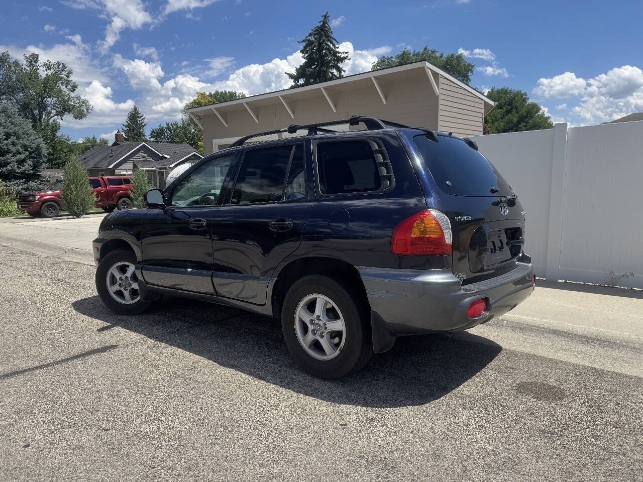 Used 2004 Hyundai Santa Fe GLS AWD/4WD image 2