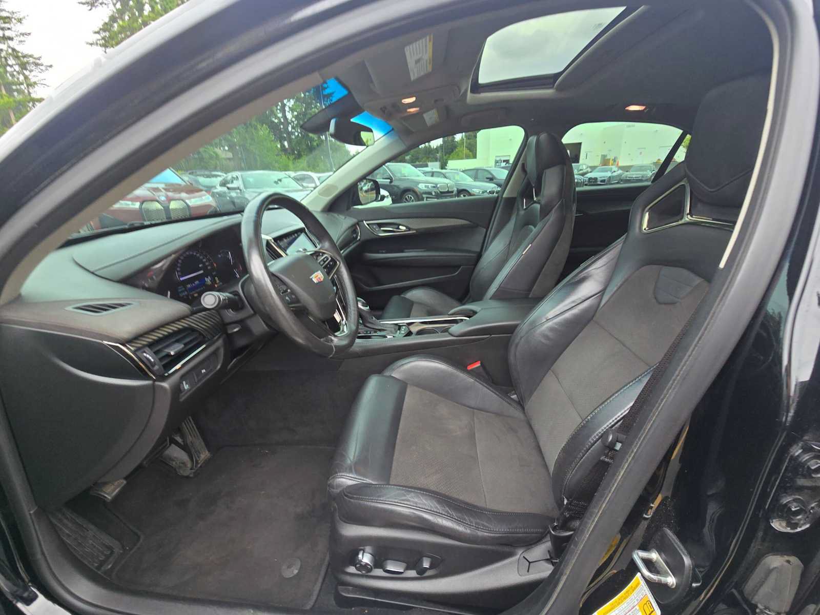 Used 2017 Cadillac ATS Luxury w/ Carbon Black Package AWD/4WD image 21