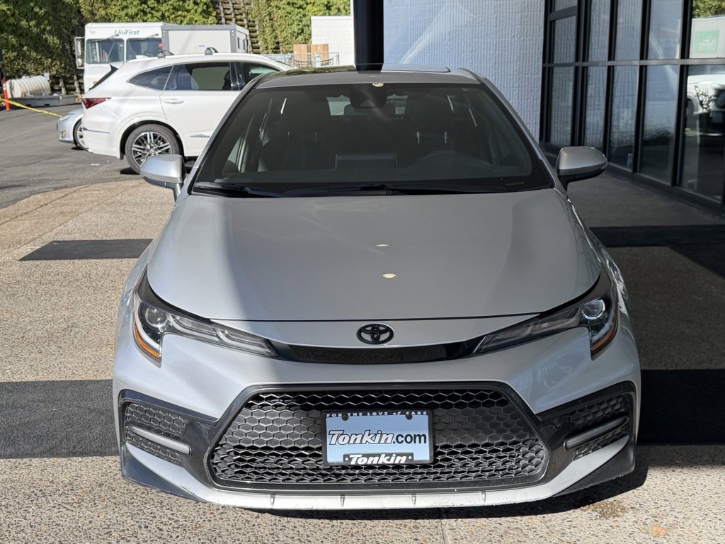 Used 2021 Toyota Corolla SE w/ SE Premium Package image 3