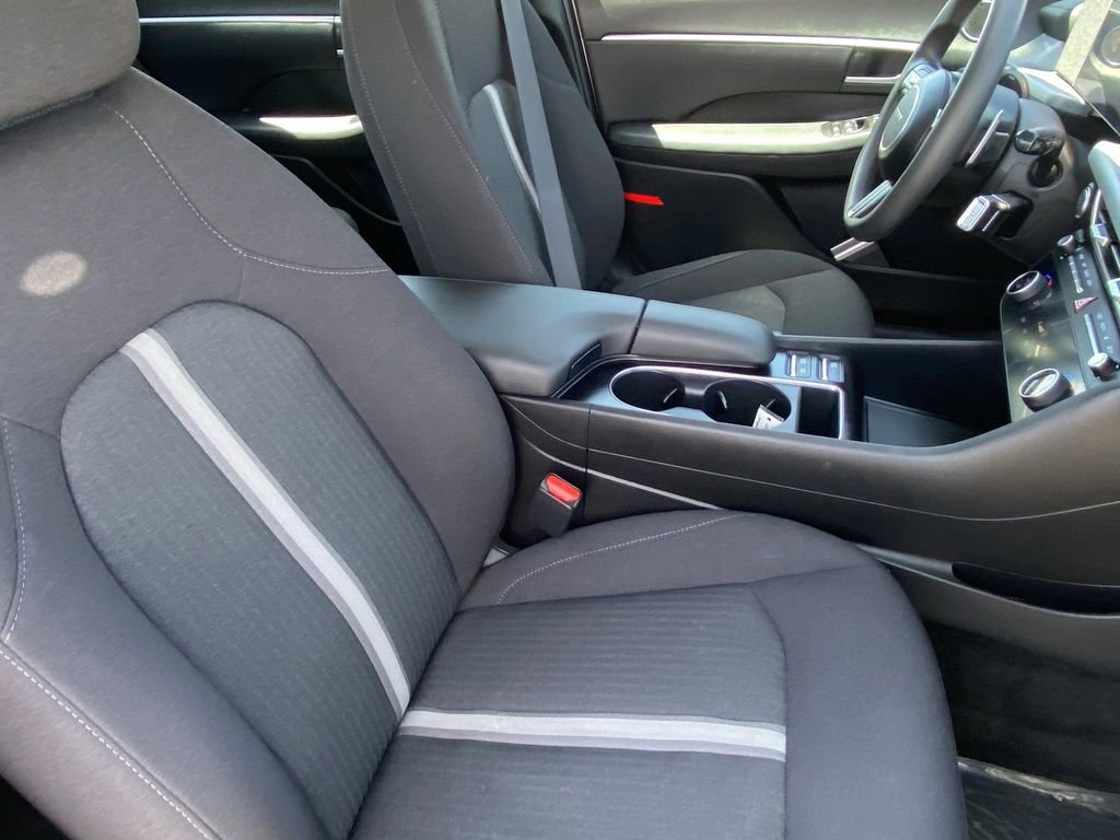 Used 2025 Hyundai Sonata SEL FWD image 15