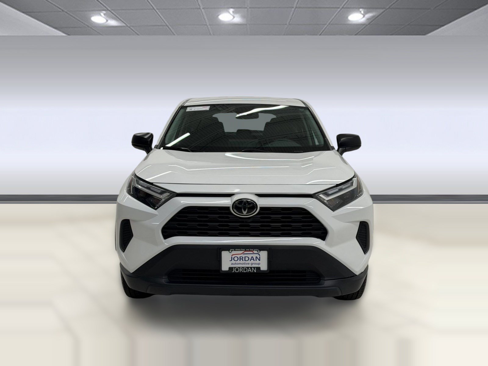 Used 2024 Toyota RAV4 LE AWD/4WD image 5