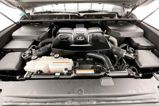 Used 2022 Lexus LX 600 4WD w/ Luxury Package image 9