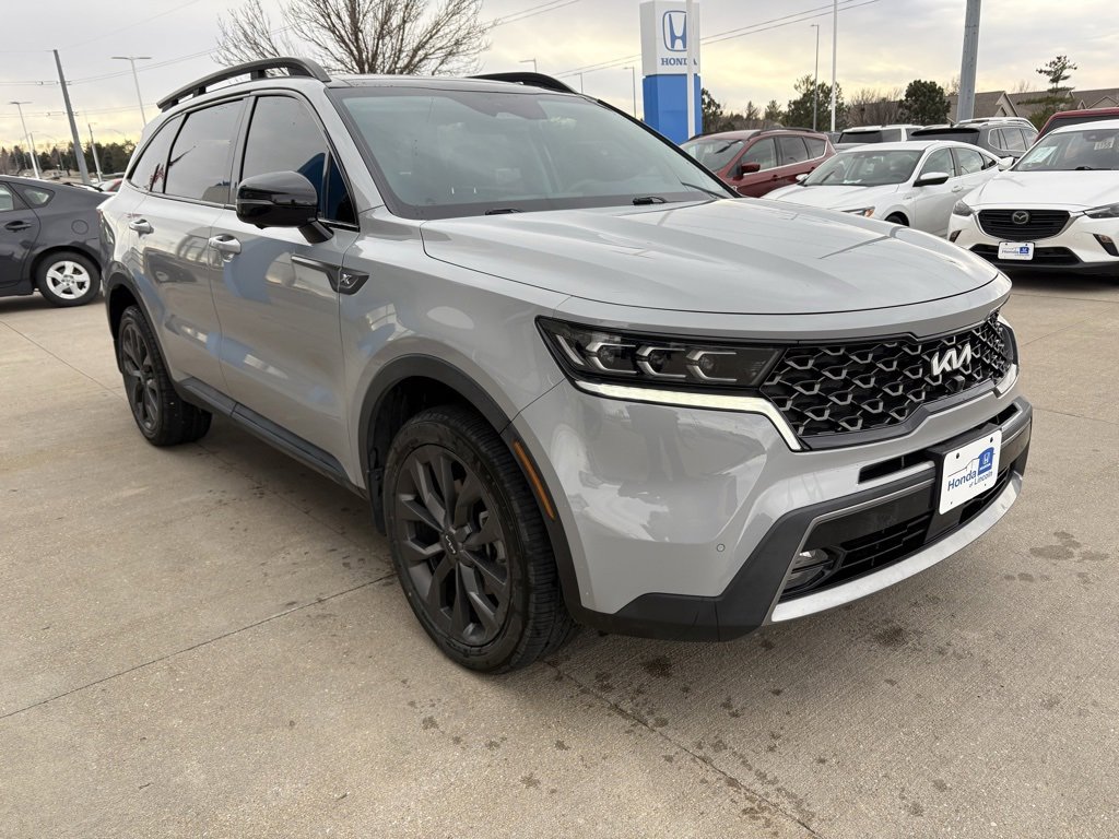 Used 2023 Kia Sorento SX Prestige image 3