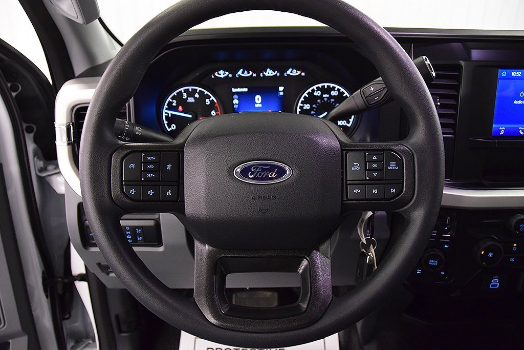 New 2026 Ford F250 XL w/ XL Chrome Package image 18