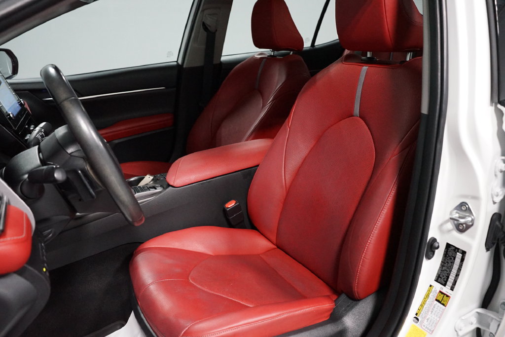 Certified 2022 Toyota Camry XSE w/ Navigation Package FWD image 31