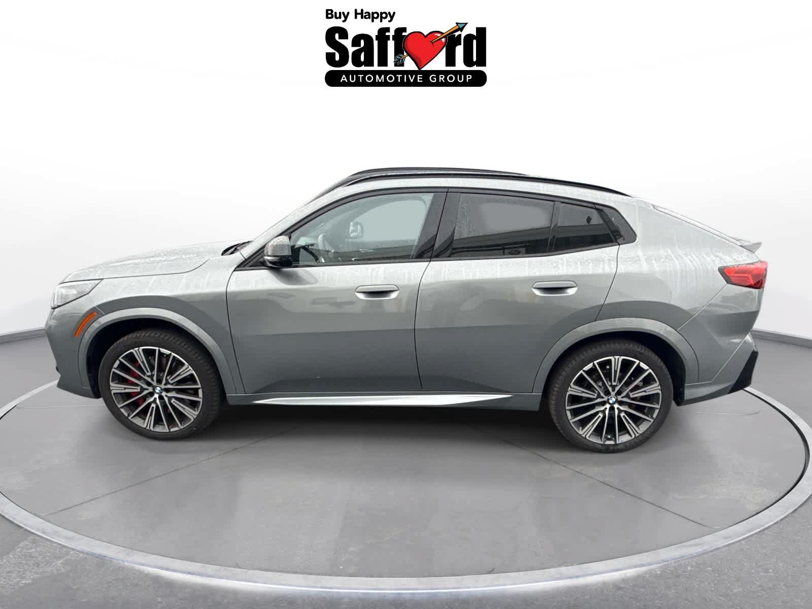 Used 2026 BMW X2 xDrive28i w/ Technology Package AWD/4WD image 2