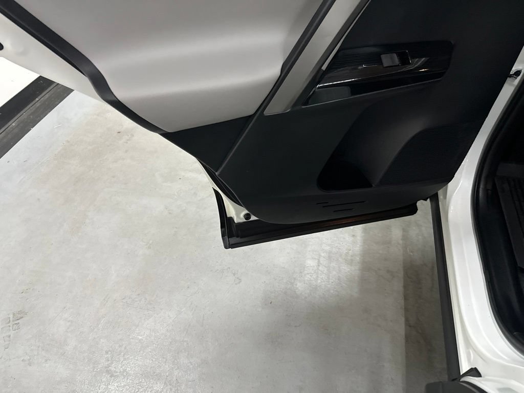 Used 2016 Toyota RAV4 Limited FWD image 55