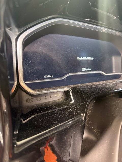 Used 2022 Chevrolet Silverado 1500 LT Trail Boss w/ LT Trail Boss Premium Package AWD/4WD image 1