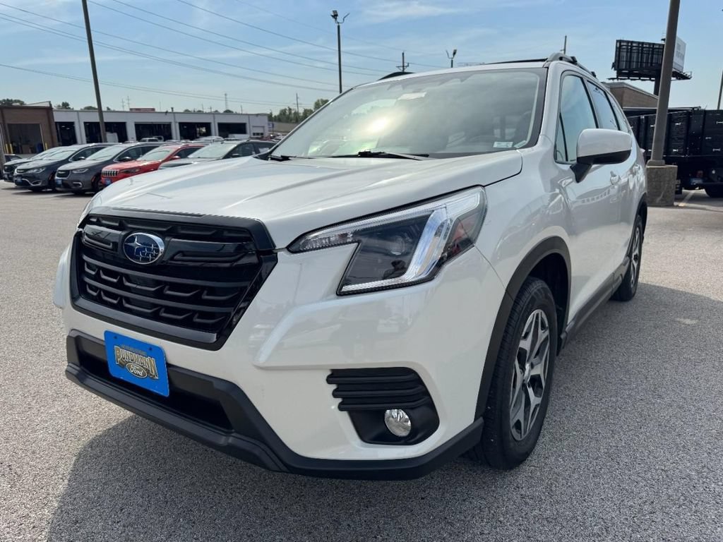 Used 2022 Subaru Forester Premium w/ Popular Package #1 AWD/4WD image 8