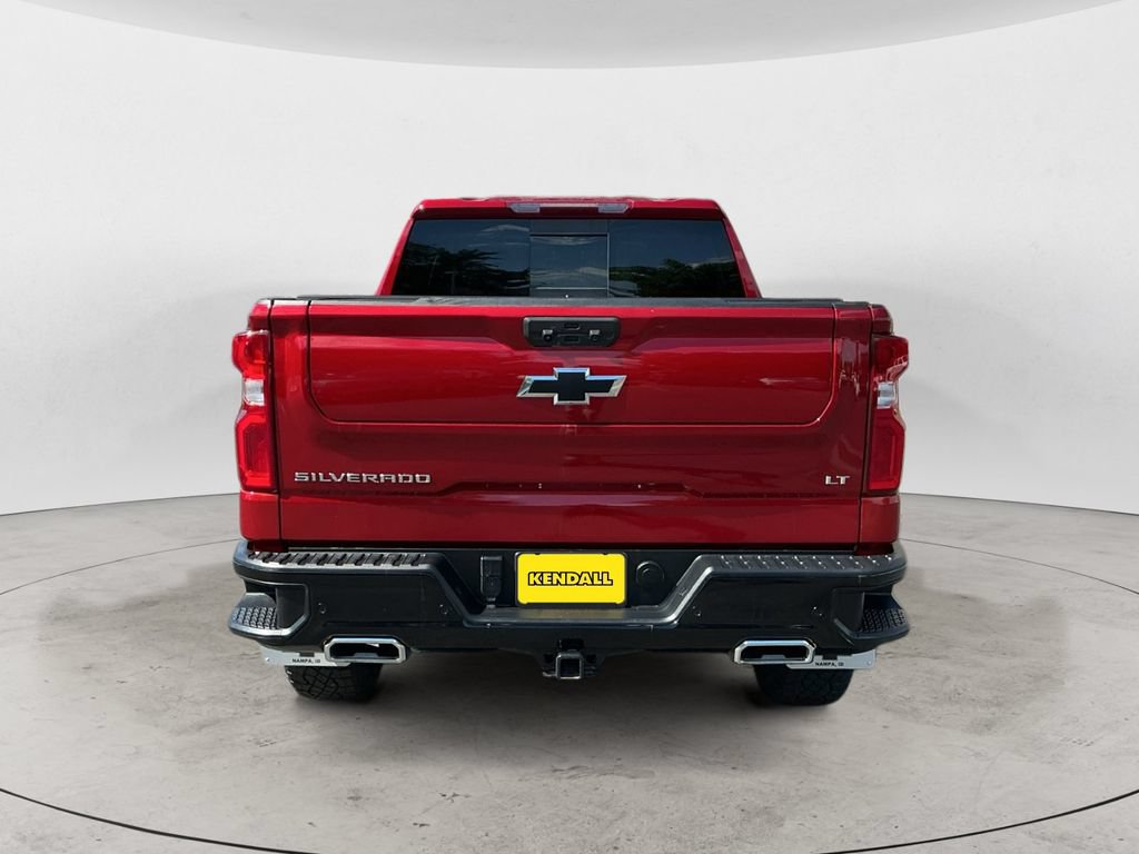 Used 2024 Chevrolet Silverado 1500 LT Trail Boss w/ LT Trail Boss Premium Package AWD/4WD image 6