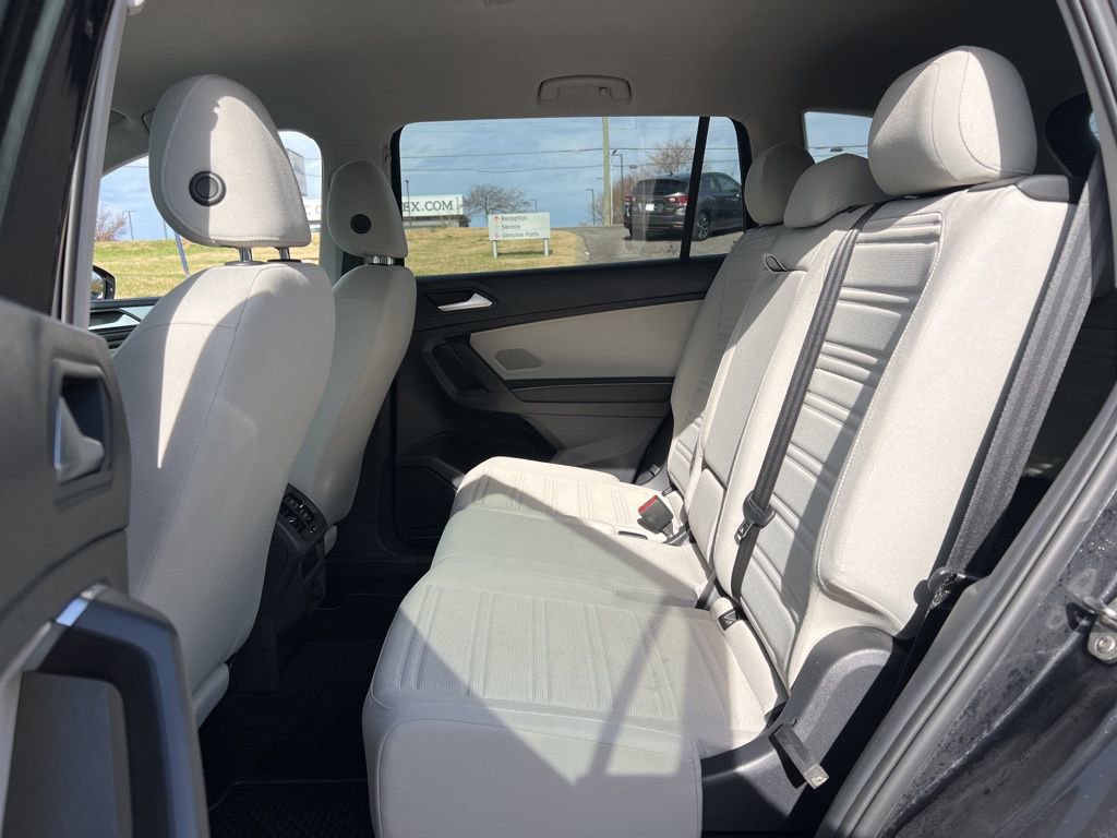 Used 2022 Volkswagen Tiguan S image 24