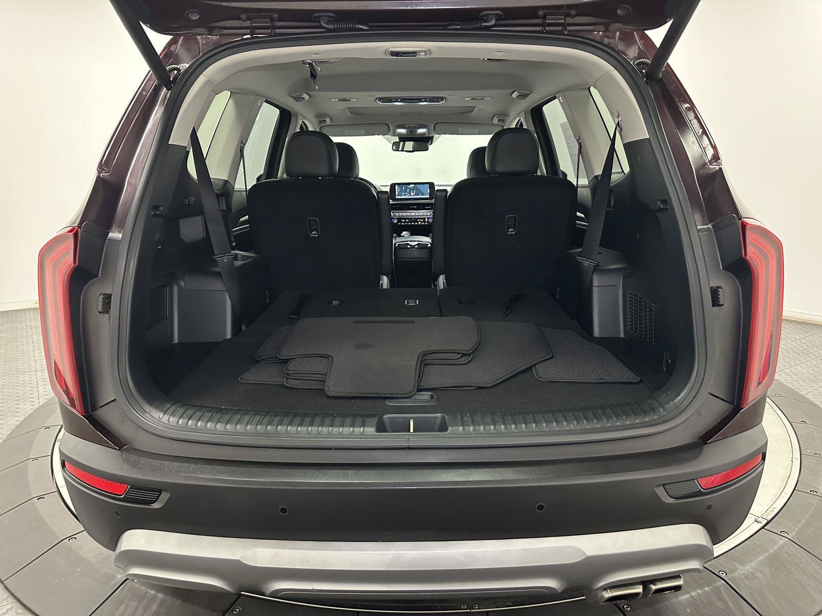 Used 2021 Kia Telluride EX w/ EX Premium Package FWD image 33