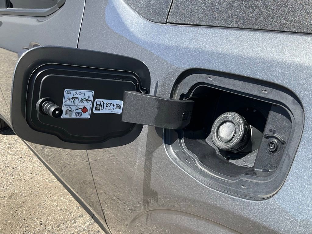 Used 2025 Ford Maverick XLT w/ XLT Luxury Package image 13