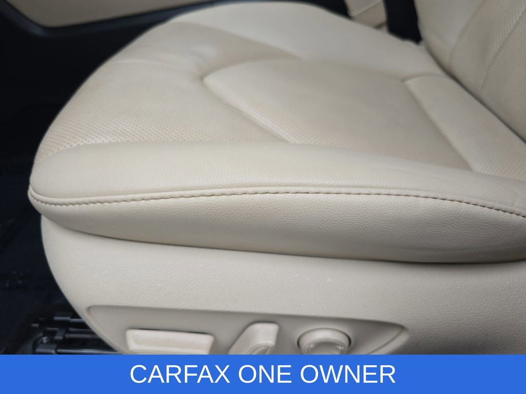 Used 2024 Toyota Highlander Limited image 30