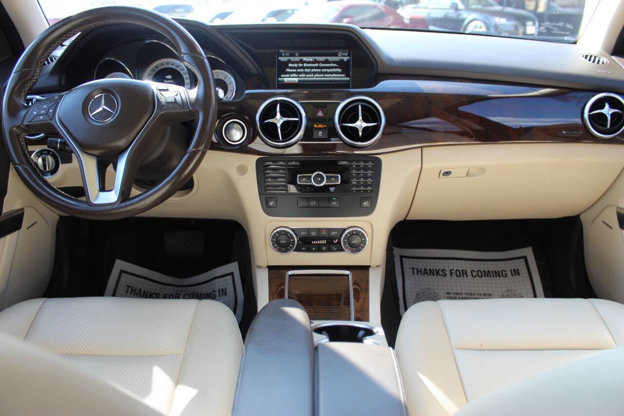 Used 2015 Mercedes-Benz GLK 350 2WD image 18