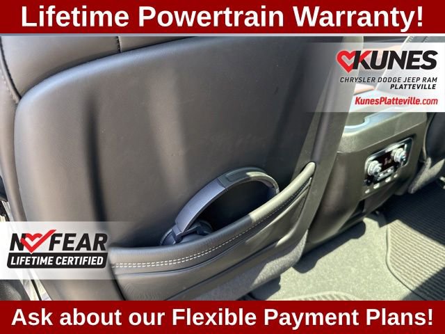 Used 2024 GMC Yukon XL Denali Ultimate AWD/4WD image 48