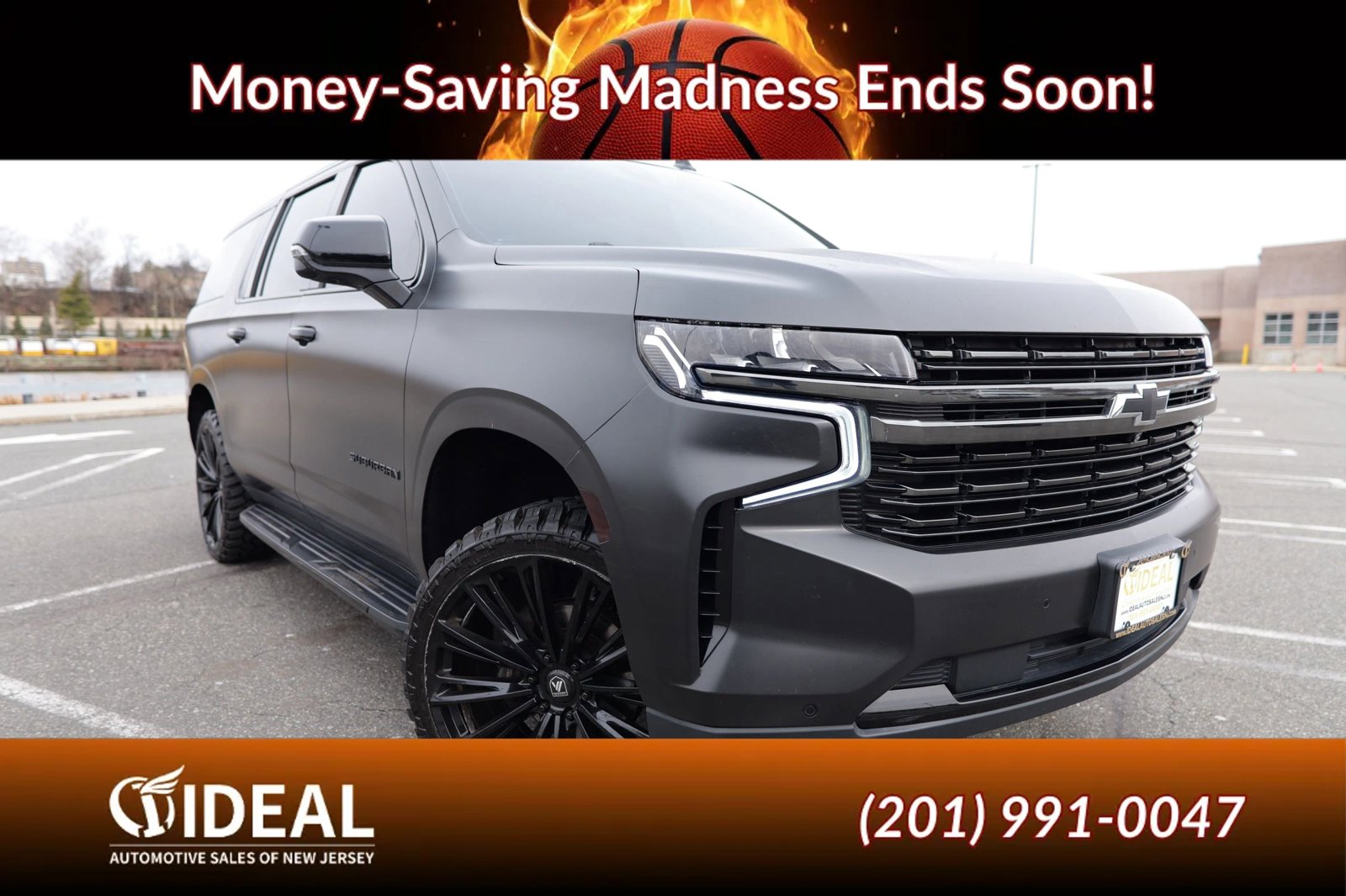 Used 2021 Chevrolet Suburban RST w/ Luxury Package image 1