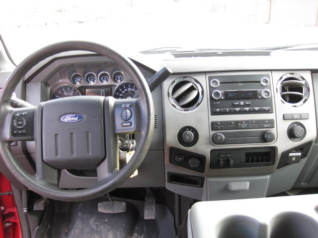 Used 2015 Ford F250 XLT w/ XLT Premium Package AWD/4WD image 12