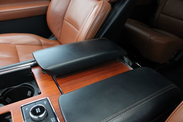 Used 2019 Lincoln Navigator L Reserve AWD/4WD image 18