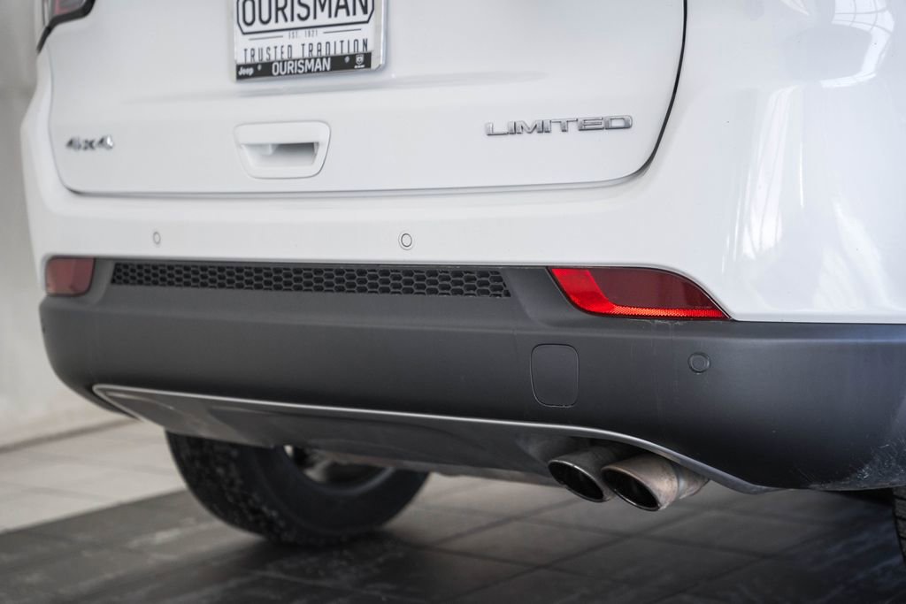 Used 2022 Jeep Compass Limited image 11