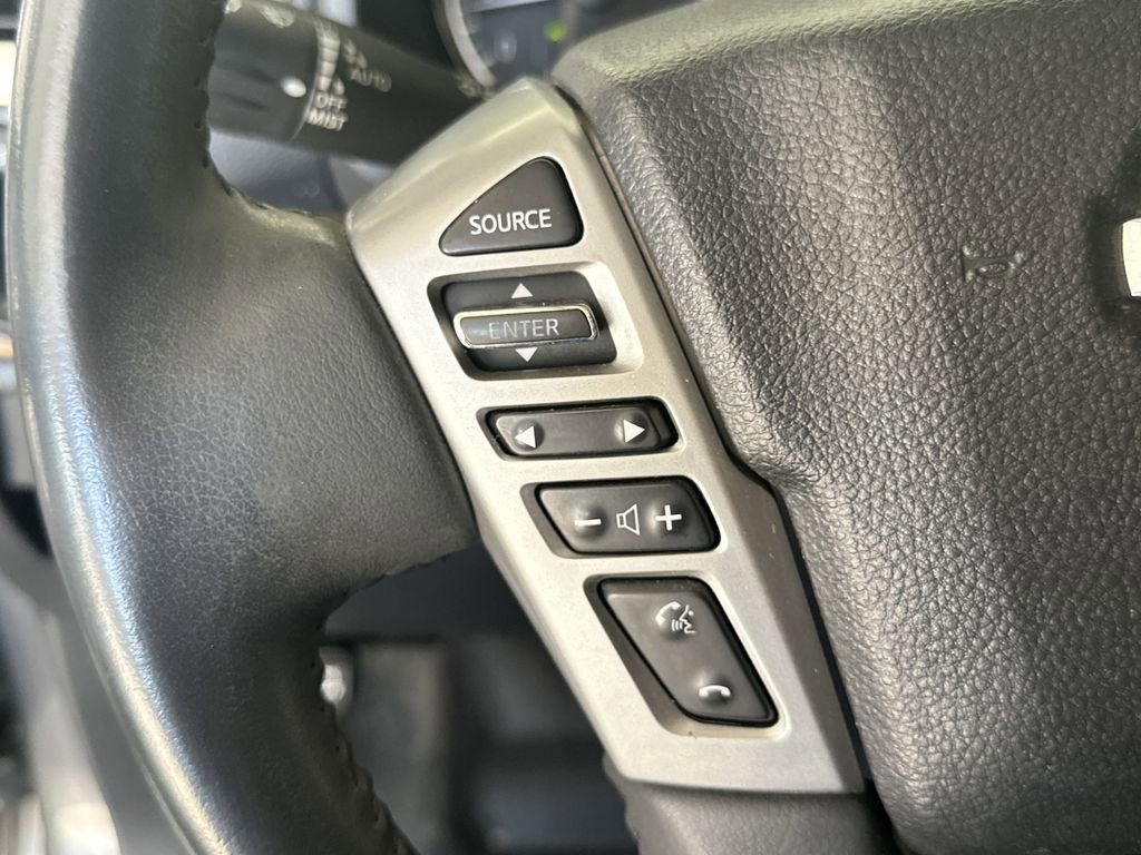 Used 2017 Nissan Titan SL image 21