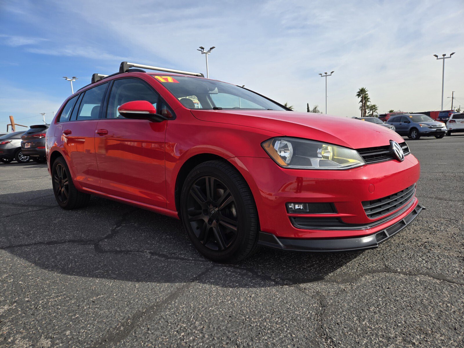Used 2017 Volkswagen Golf SE FWD image 4
