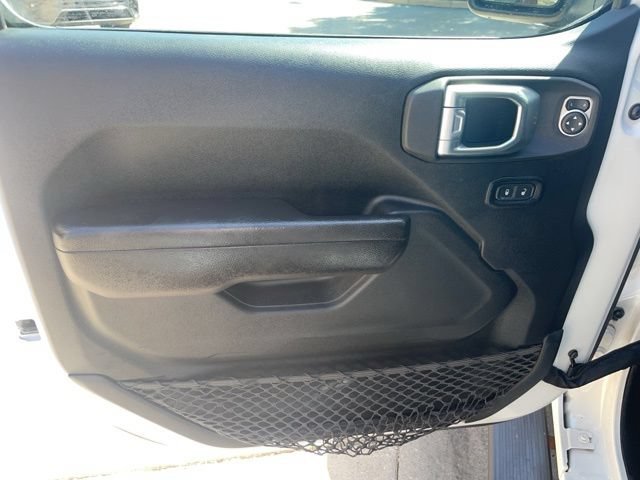 Used 2022 Jeep Gladiator Sport AWD/4WD image 10