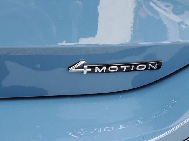Certified 2025 Volkswagen Tiguan SEL R-Line AWD/4WD image 7