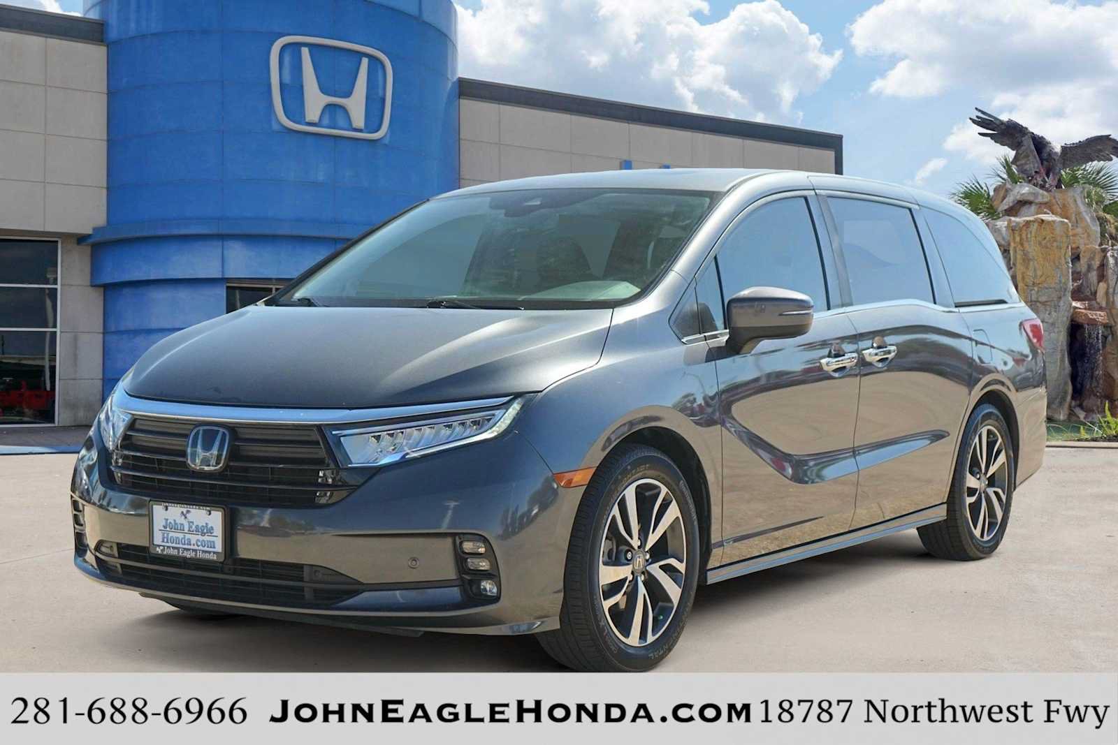 Used 2023 Honda Odyssey Touring image 1
