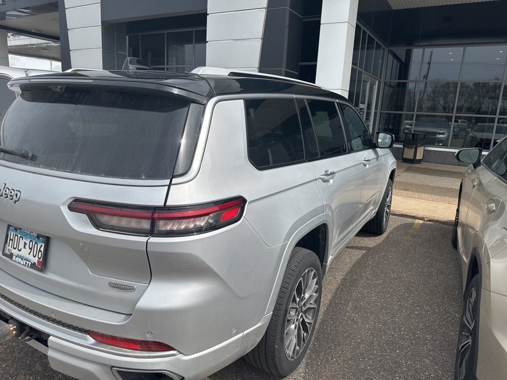 Used 2022 Jeep Grand Cherokee L Summit AWD/4WD image 9