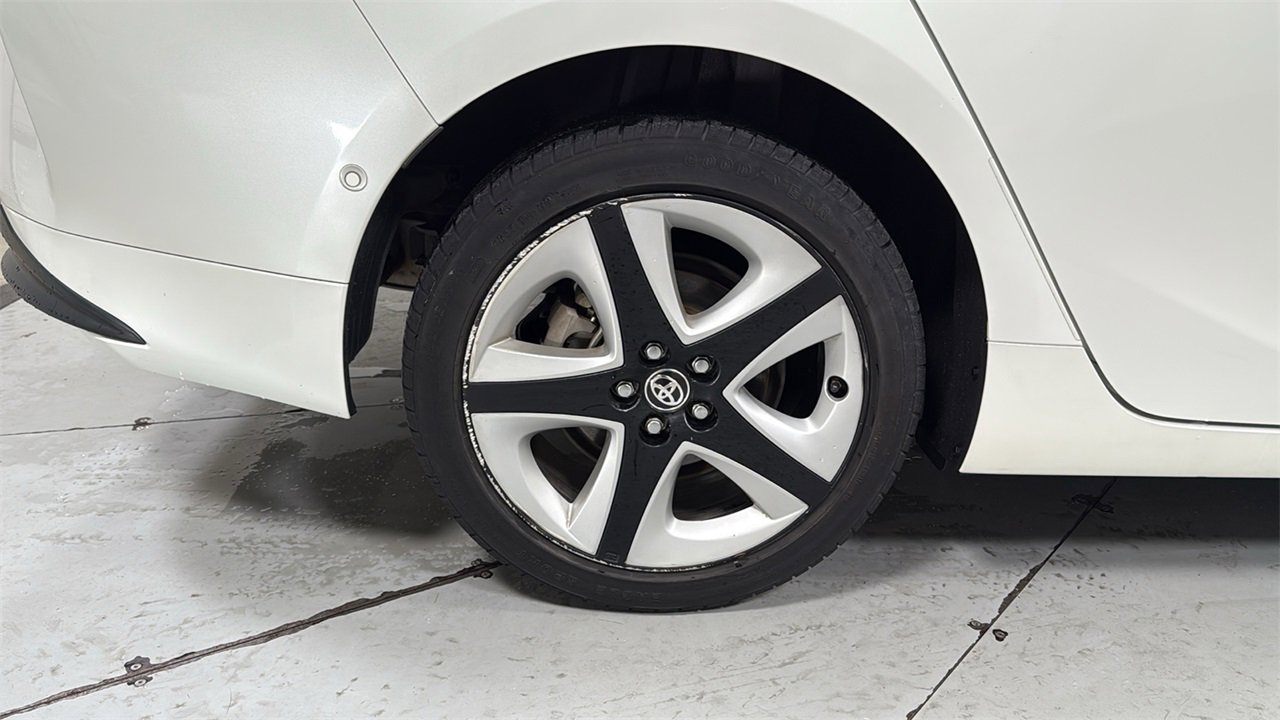 Used 2016 Toyota Prius Four image 22
